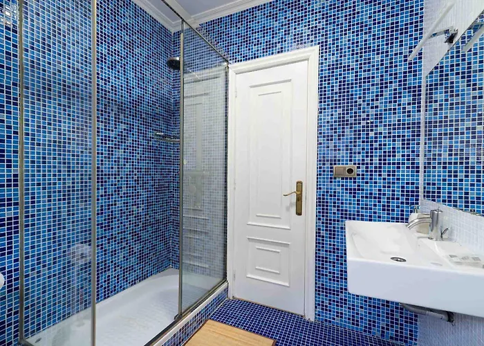 Cies Con Piscina Vila